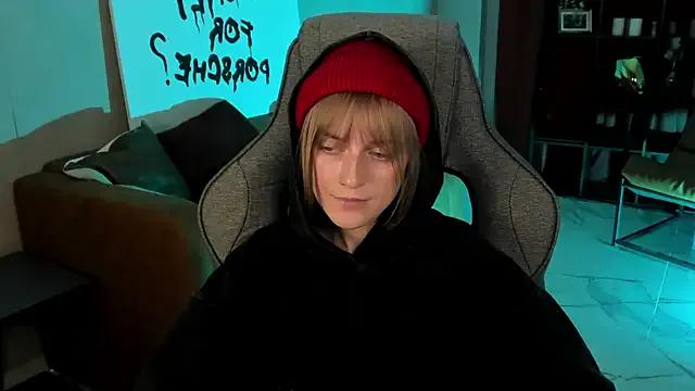 Freechat KiraMontoya on StripChat