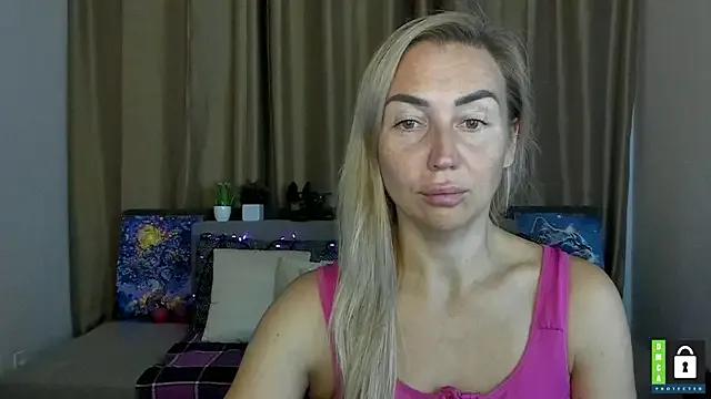 Freechat Kiss_julli88I on StripChat