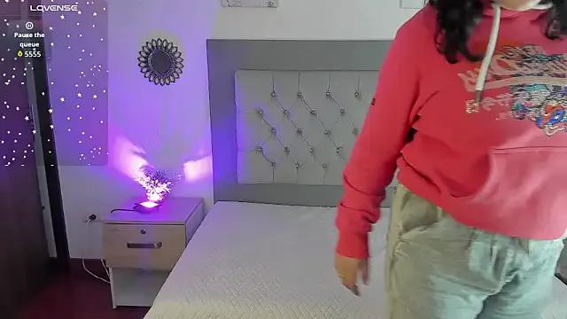 Freechat Kylie2211 on StripChat