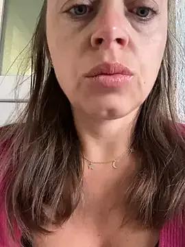 Freechat ladywithbigass on StripChat