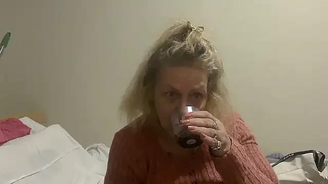 Freechat Latex_shantie on StripChat