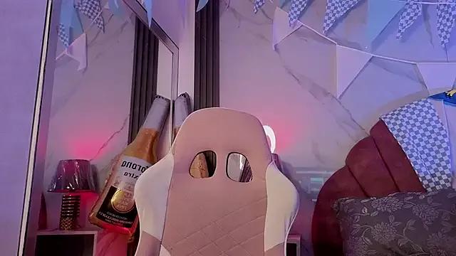 Freechat Layla_Cullen on StripChat