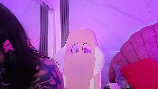 Freechat Layla_Cullen on StripChat