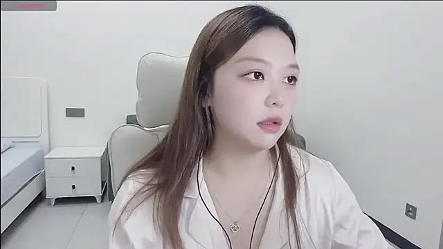 Freechat Lcey_66 on StripChat