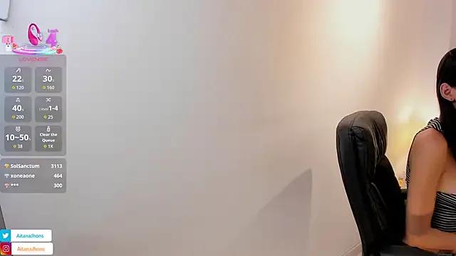 Freechat lily_cash1 on StripChat