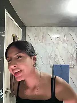 Freechat lynn9000 on StripChat