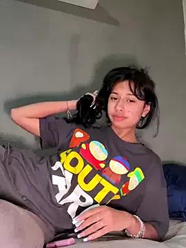 Freechat lynn9000 on StripChat