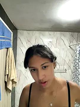 Freechat lynn9000 on StripChat