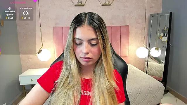 Freechat magic_fernanda on StripChat