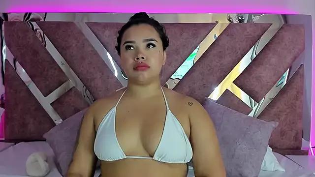 MarianaGarciaa__ on StripChat