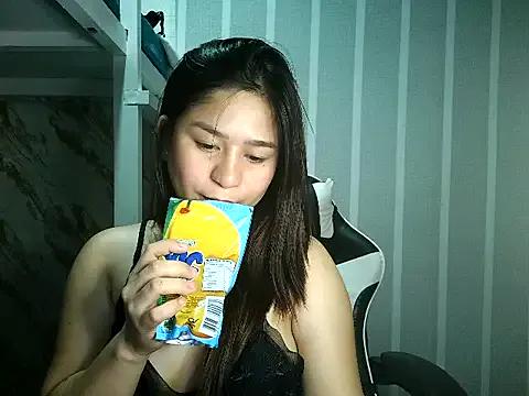 Freechat Mia_2022 on StripChat