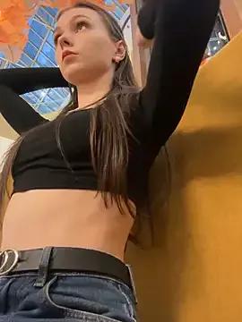 Freechat MilaBee on StripChat