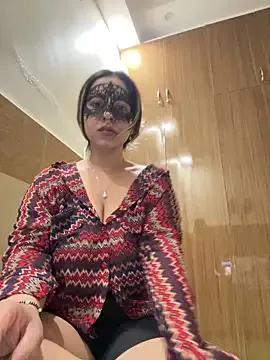 Freechat Money-Bitchs on StripChat