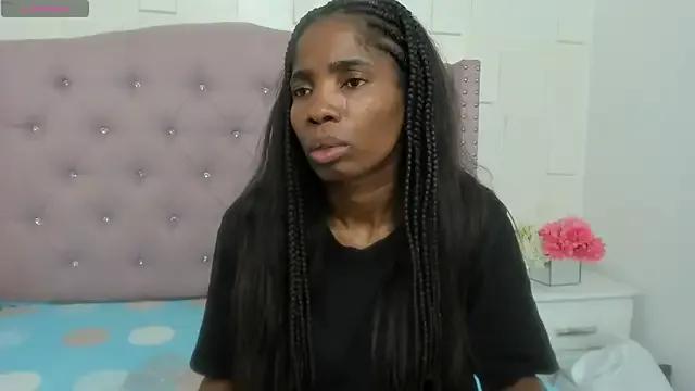 Freechat MonicaSchwartz on StripChat