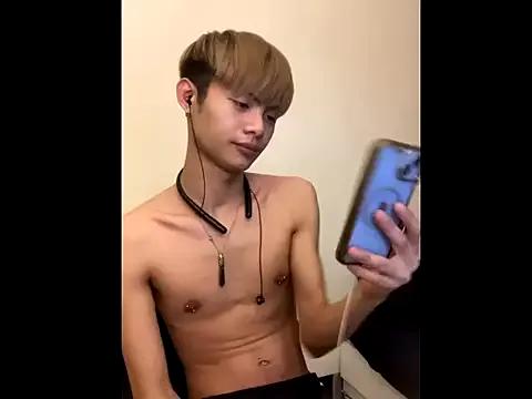 Freechat mumuowl on StripChat