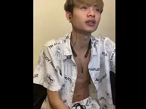 Freechat mumuowl on StripChat