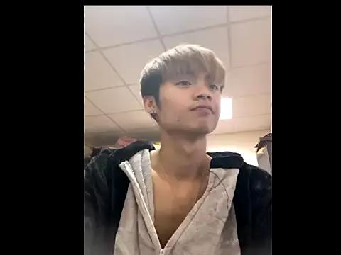 Freechat mumuowl on StripChat