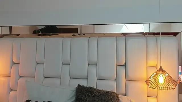 Freechat NashuaBell on StripChat