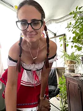 NataKitten on StripChat