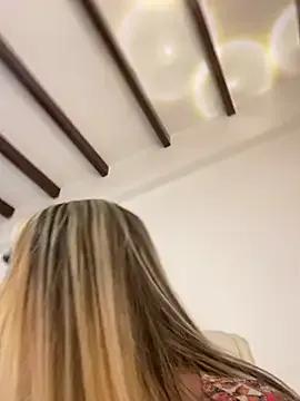 Freechat natashasweet on StripChat