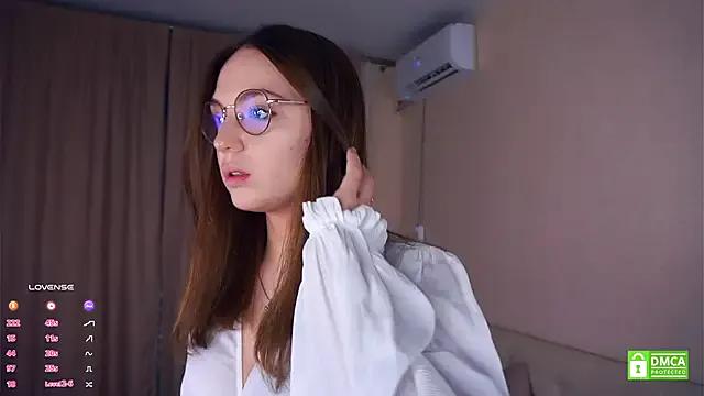 Freechat NguyetHankey on StripChat