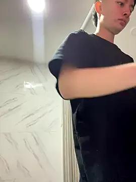 Freechat nico_18x on StripChat