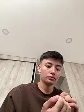 Freechat nico_18x on StripChat