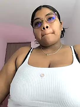 paola091 — show  tits