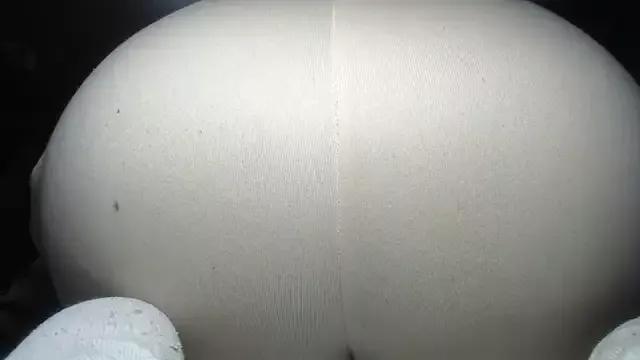 Freechat prettyangelsquirt on StripChat