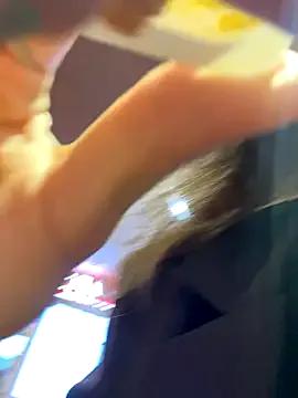 StripChat QuitieLia is Freechat QuitieLia — For good feels in my pussy