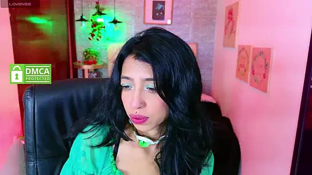 Freechat REDHOTTER_ on StripChat