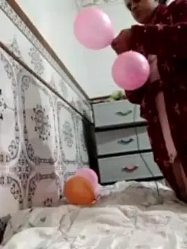 Group Saakoora on StripChat