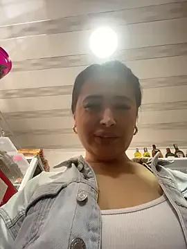 Sara_fun on StripChat 