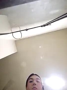 saracaball_ on StripChat