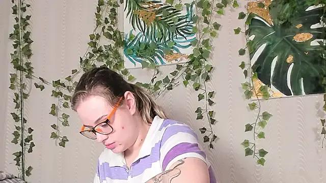 Seductive_She_Wolf — Freechat on StripChat