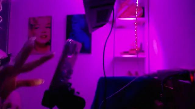 Freechat shellsy_hans on StripChat