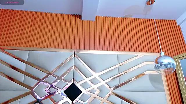 Freechat Sluttyandmature on StripChat