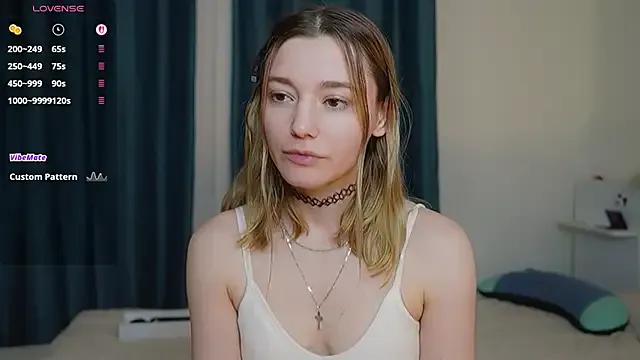 StripChat StarryMary is Freechat StarryMary — Flash my juicy ass