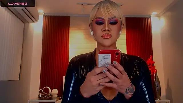 Freechat StellaStrong30 on StripChat