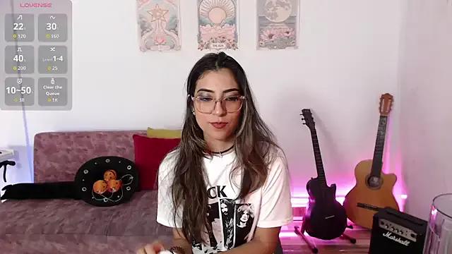 StripChat Susanahendrix is Freechat Susanahendrix — SEXY STRIPTEASE