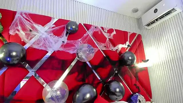 Freechat SusanCouper on StripChat