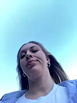 Freechat Sweet___Emily on StripChat