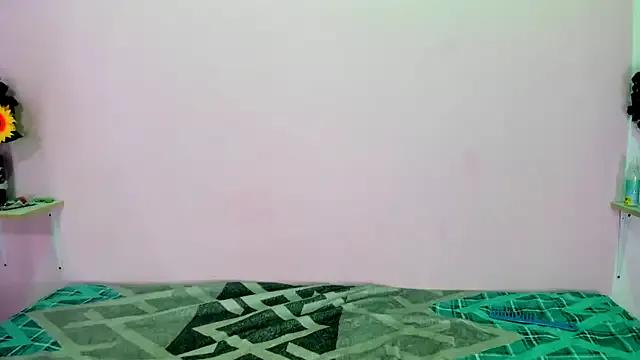 Freechat TeensNews18 on StripChat