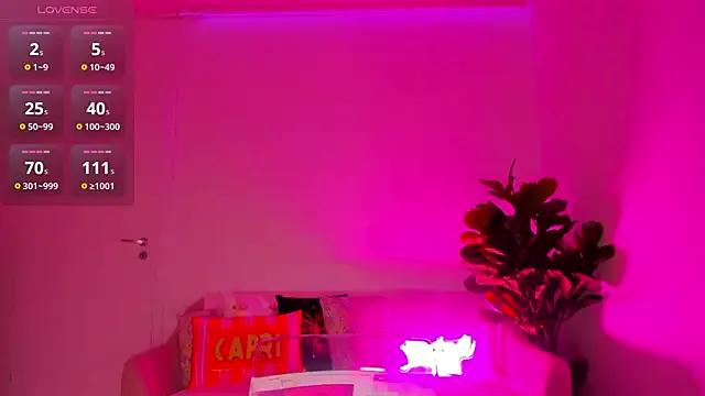 Freechat TiaBelle on StripChat