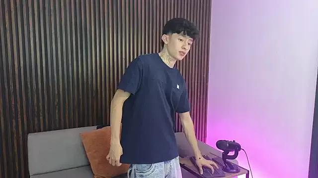 Freechat troy_rouge on StripChat