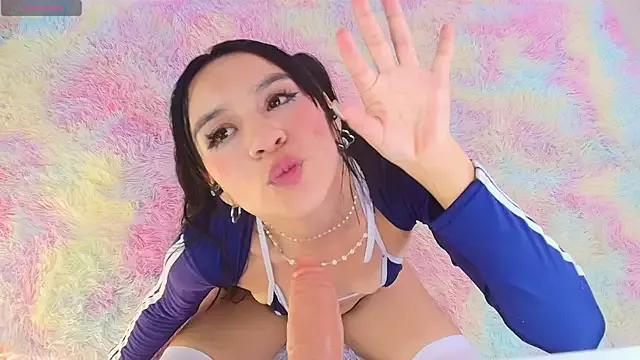 Freechat Vivi_luv on StripChat