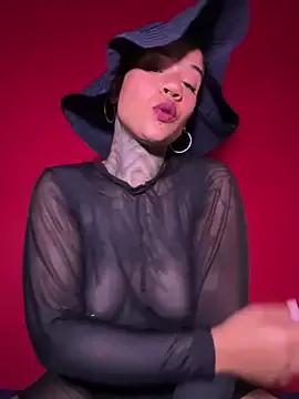 Freechat xbigpeach on StripChat