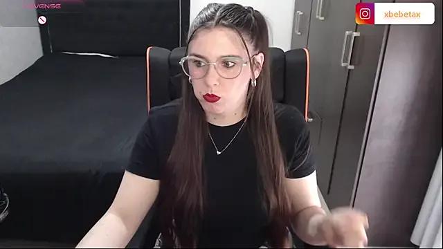 Freechat xxbbtaa on StripChat