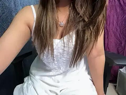 StripChat YoursSuku is Freechat YoursSuku — Boobs Show