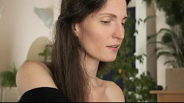 Freechat yulladao on StripChat